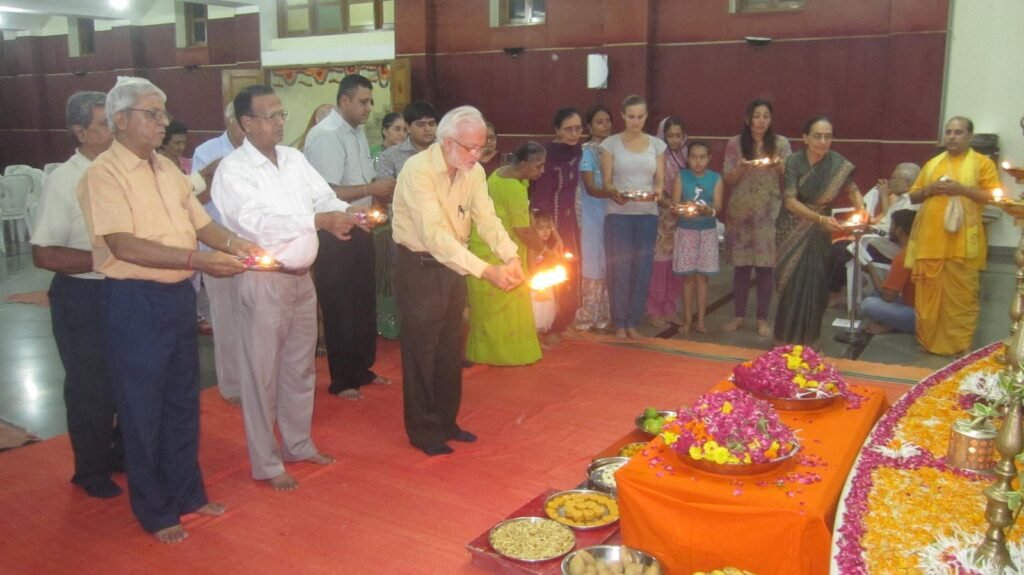 Paduka_Pujan_Arti_Sept8_2011